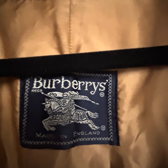 Burberry Beige Double-Breasted Trench Coat - Picture 3 of 10